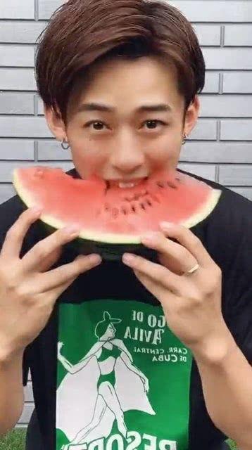 小来哥吃瓜,揭秘娱乐圈那些不为人知的幕后故事