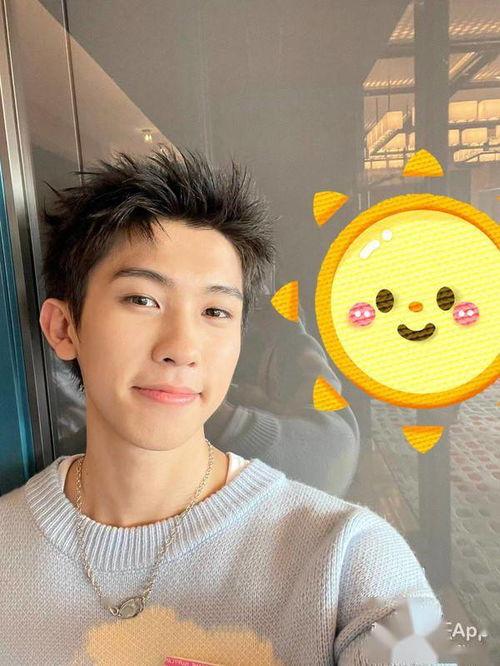 姓黄的明星吃瓜