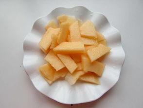 哈密瓜凉拌吃,哈密瓜凉拌，尽享丝滑口感