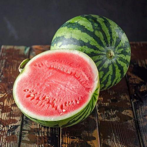 大老瓜吃无花瓜视频,趣味食验大揭秘！